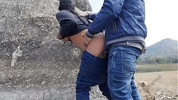 Action Indian Porn Films: Indian couple indulges in outdoor sex in public