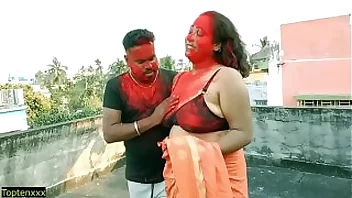 Action Indian Porn Films: Bhojpuri aunty in public sex act
